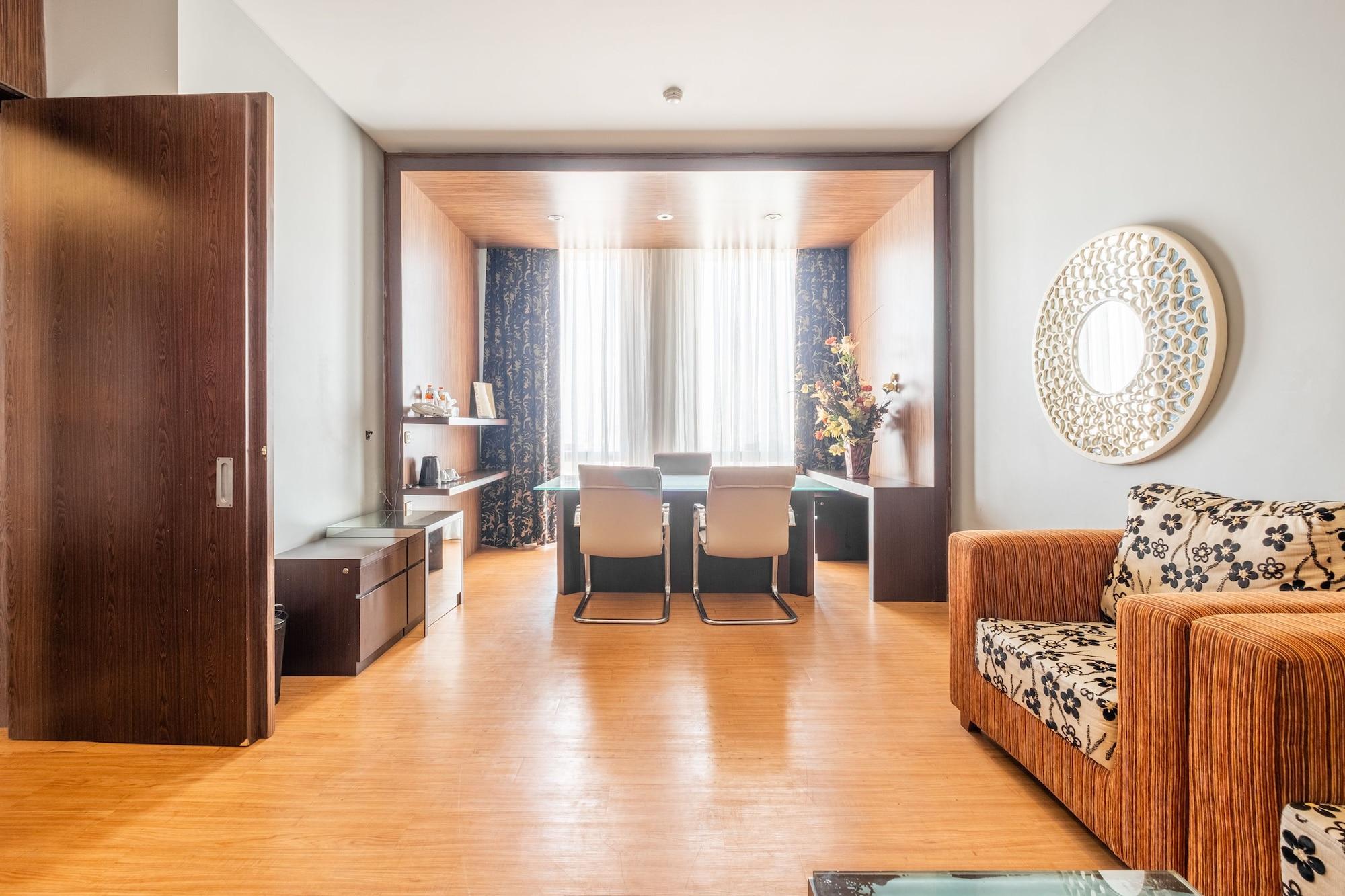 Collection O 991 D'Batoe Boutique Hotel Бандунг Экстерьер фото