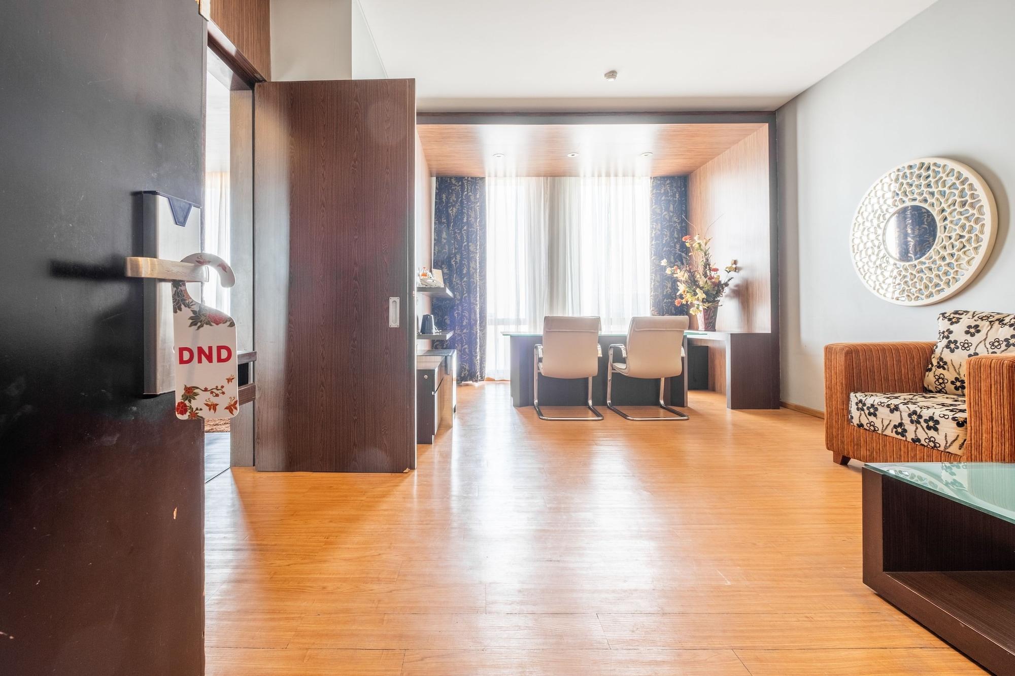 Collection O 991 D'Batoe Boutique Hotel Бандунг Экстерьер фото