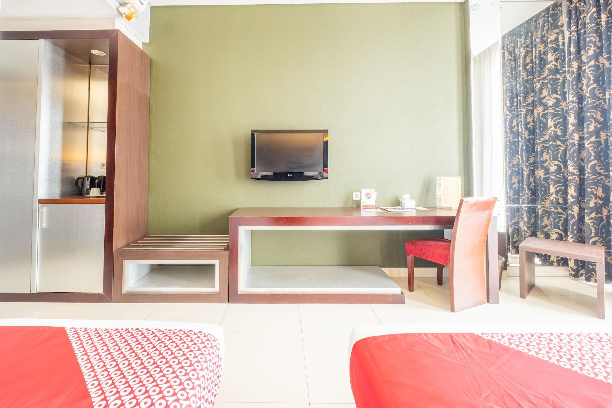 Collection O 991 D'Batoe Boutique Hotel Бандунг Экстерьер фото