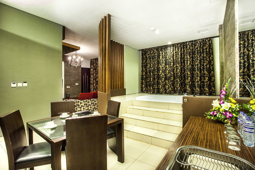 Collection O 991 D'Batoe Boutique Hotel Бандунг Экстерьер фото